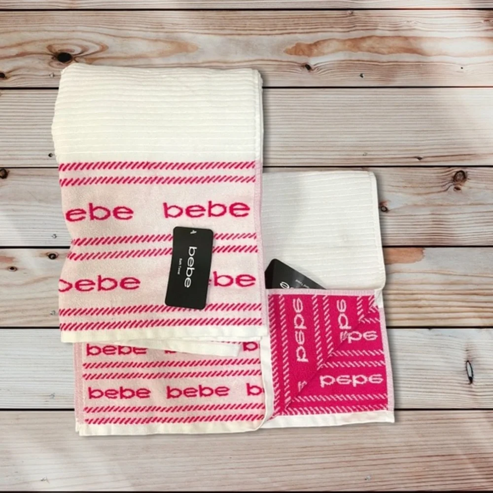 NWT BEBE TOWEL SET